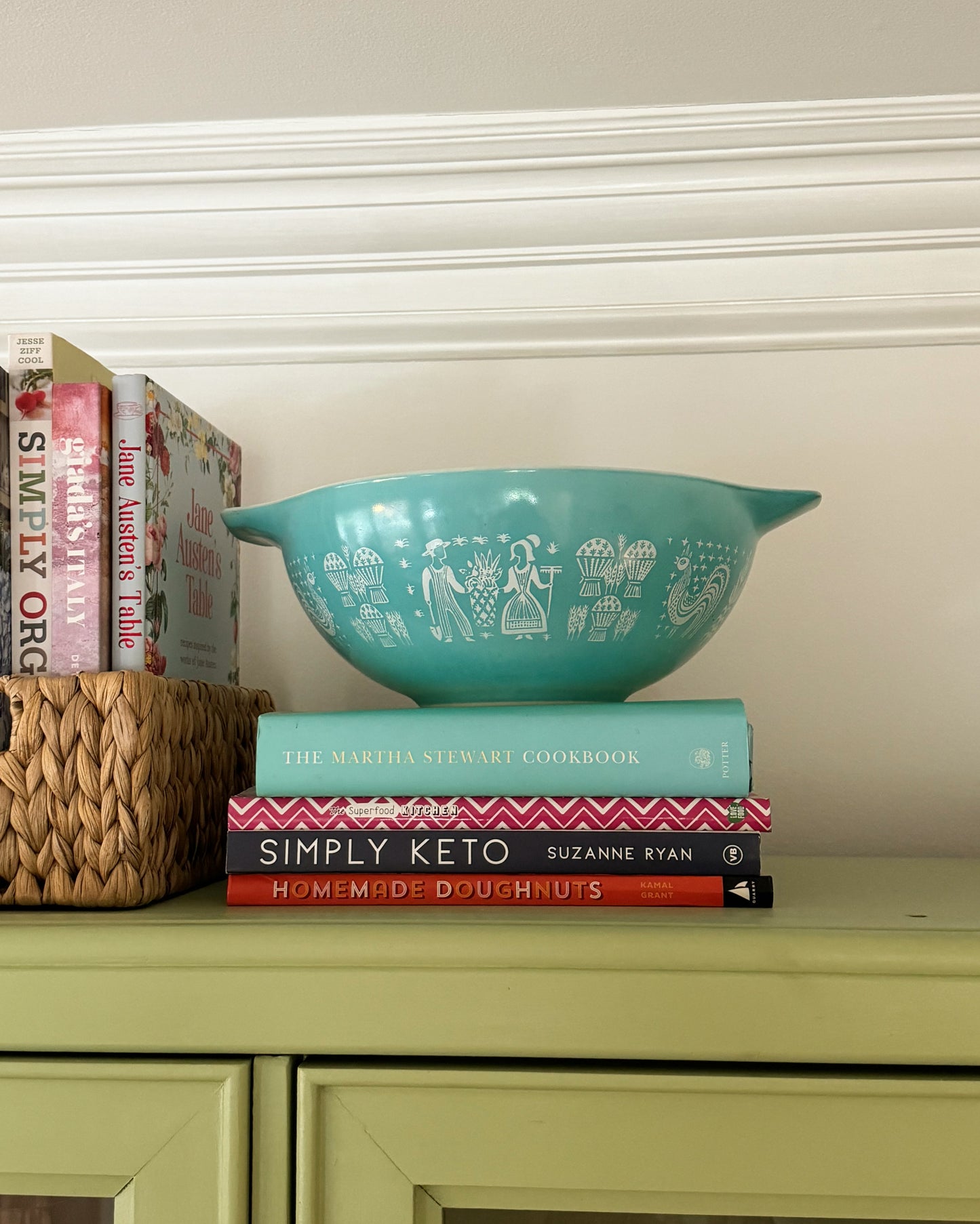 Vintage Pyrex Cinderella Bowl